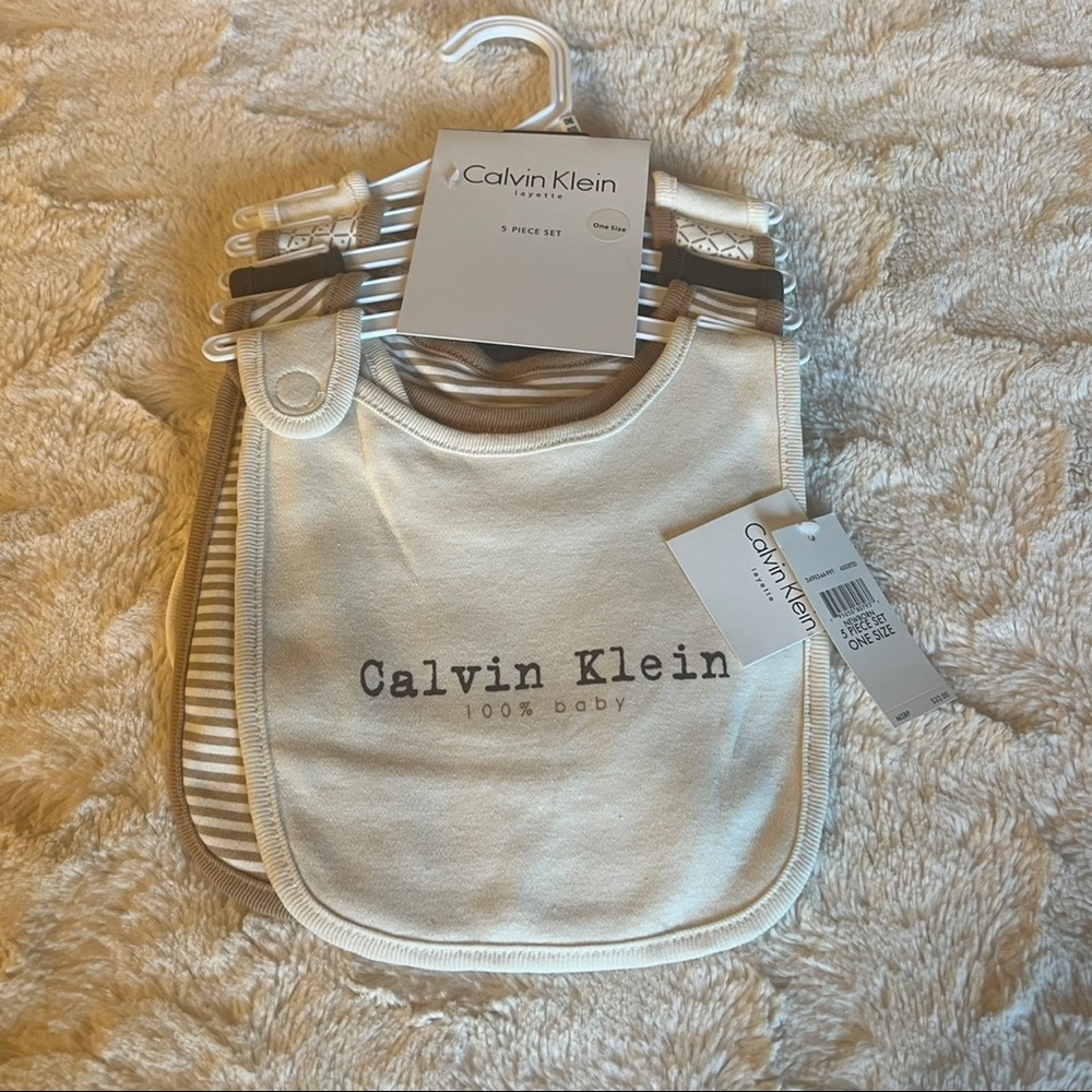 NWT Calvin Klein 5 Piece Bib Set O/S